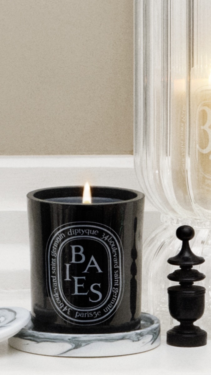 Baies Berries Medium Scented Candle Diptyque Paris