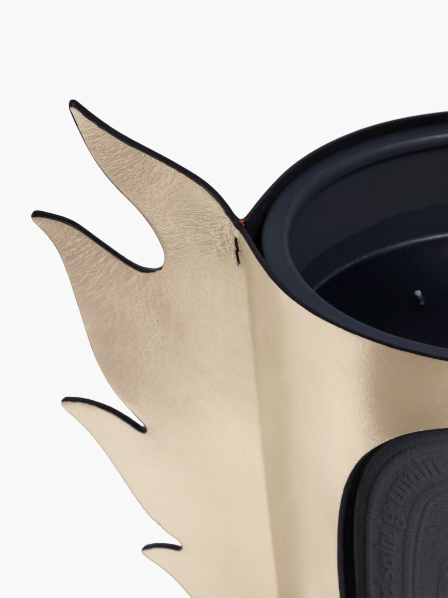 딥티크 플레임 레더 슬리브 - 엑스트라 라지 캔들 