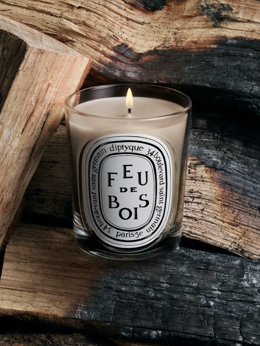 diptyque カラーキャンドルフドブワ 3 00Gウッディ Feu de Bois（フドブワ） - クラシックキャンドル | Diptyque Paris