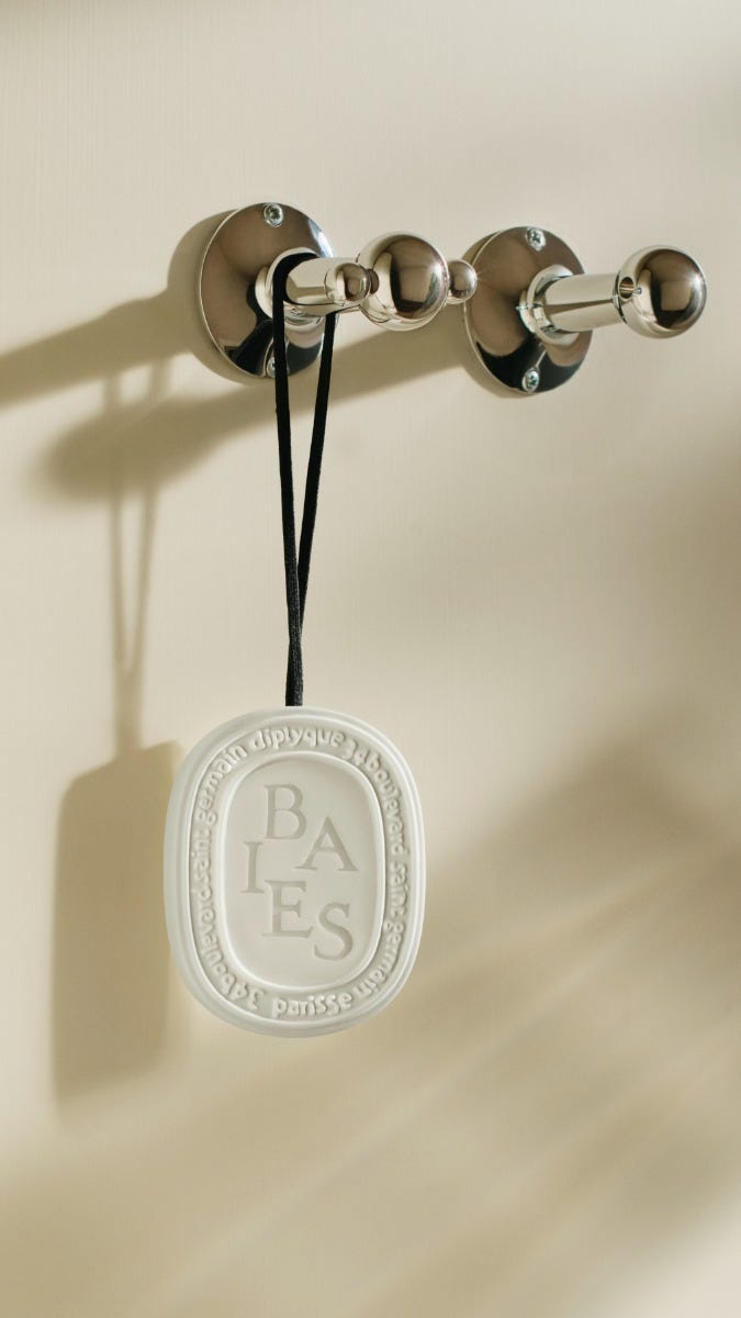 香りのオーバル ベ | Diptyque Paris