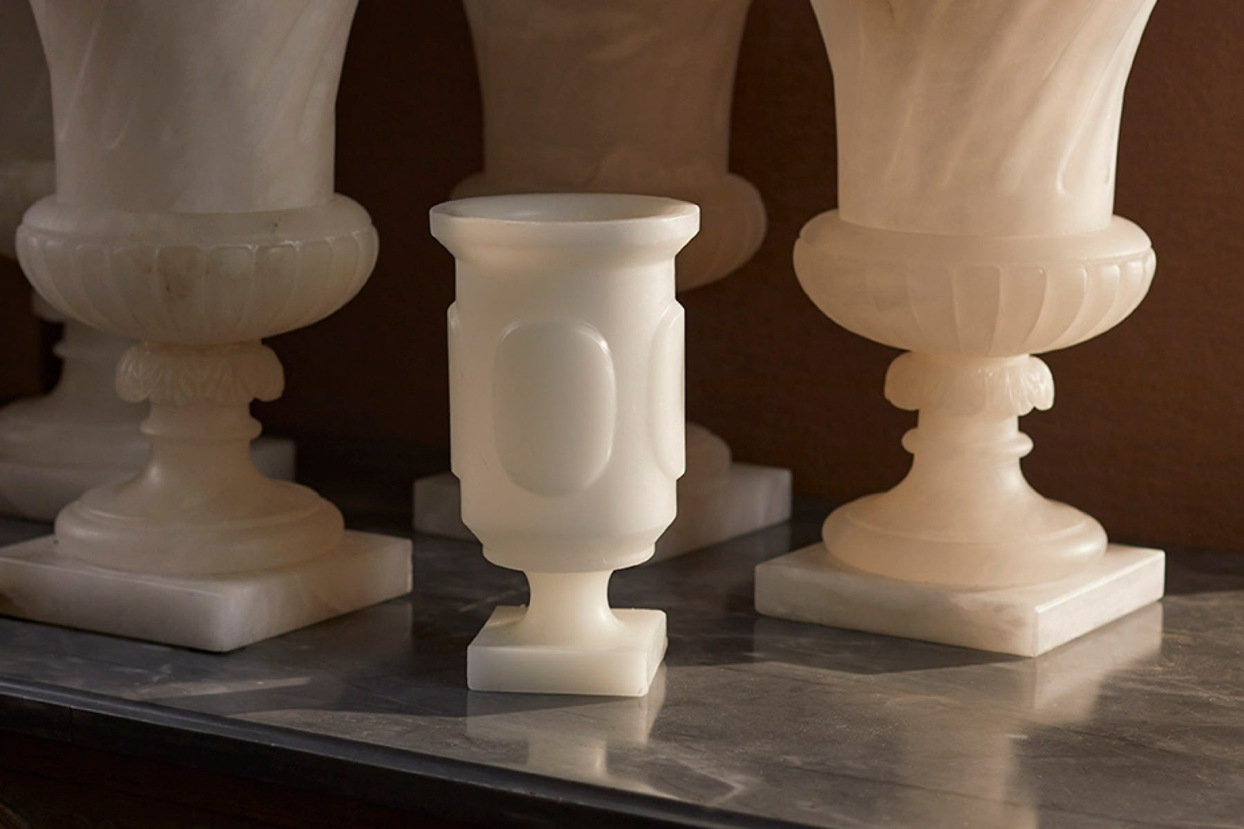 White Antique Vase Small Wax Diptyque Paris